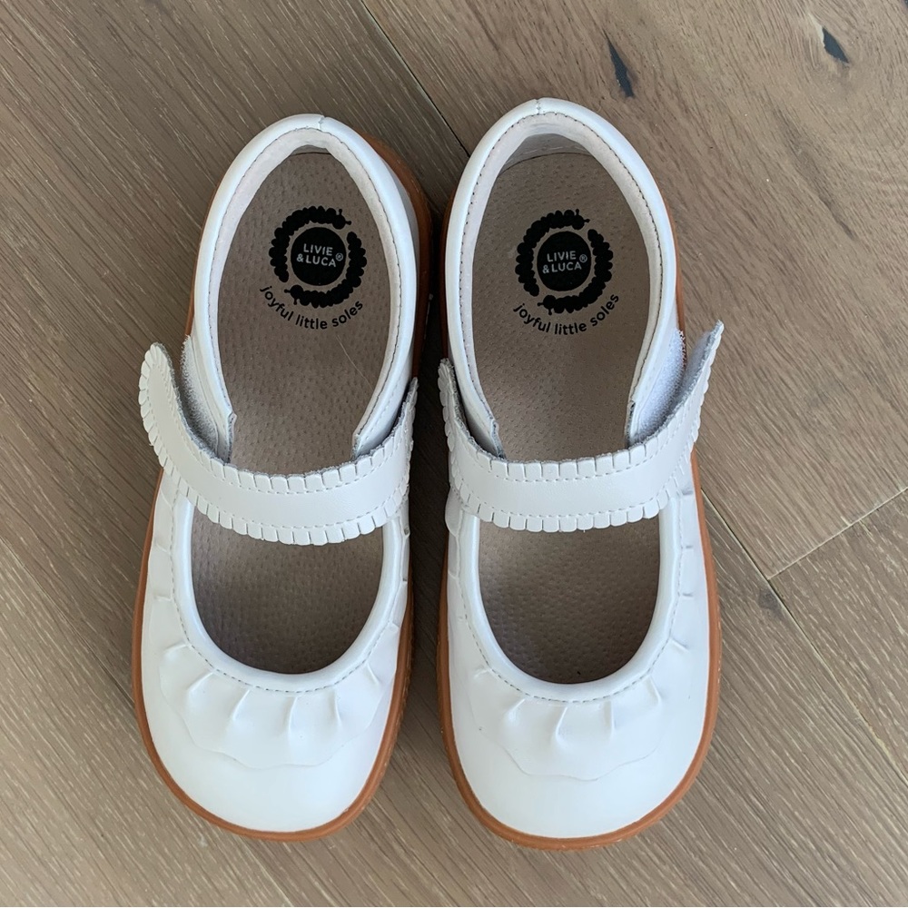Livie & Luca Mary Jane shoes size 1Y